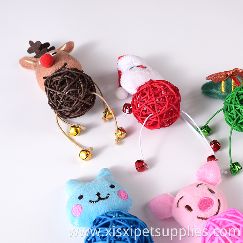 christmas cat toy animal shape rattan toy for pet cat with bell
